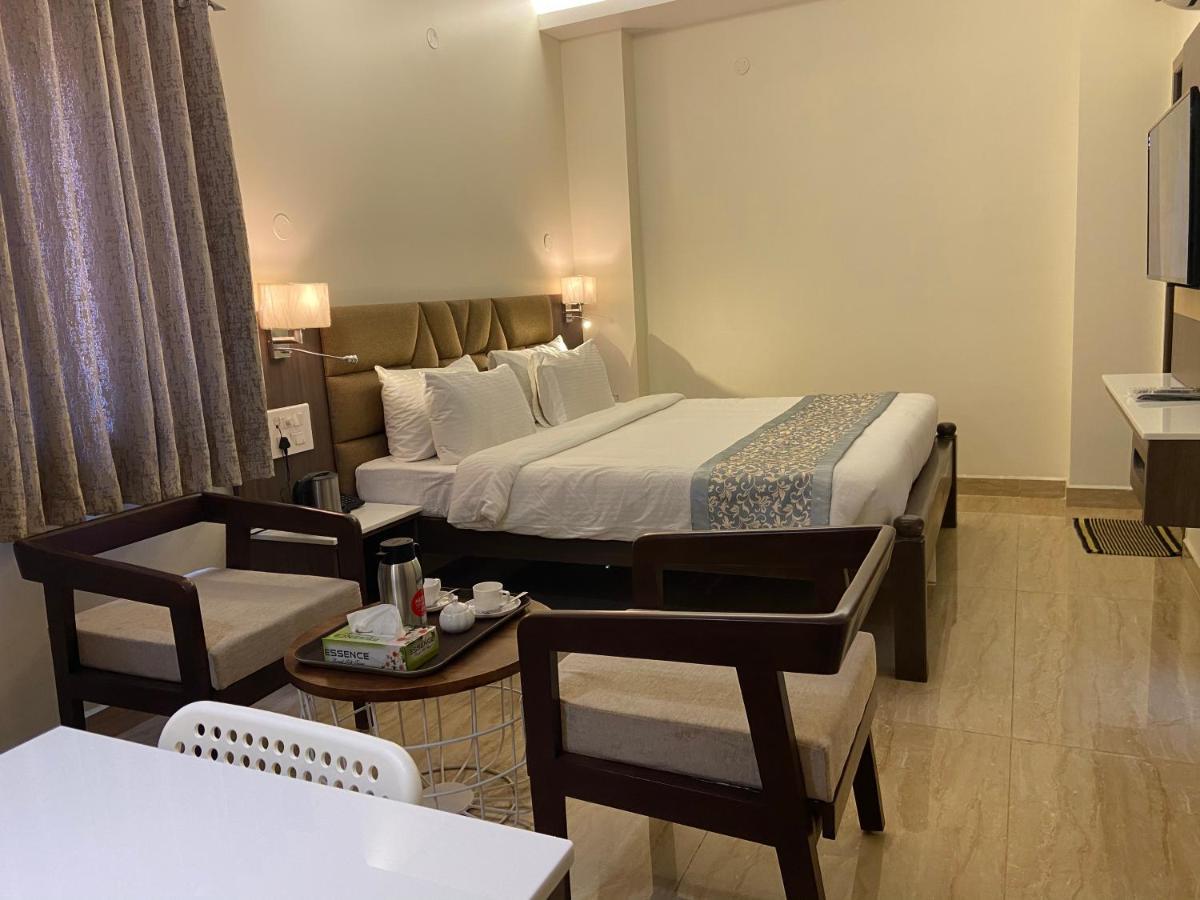 Le Shiv Executive Suite Theni Exterior foto