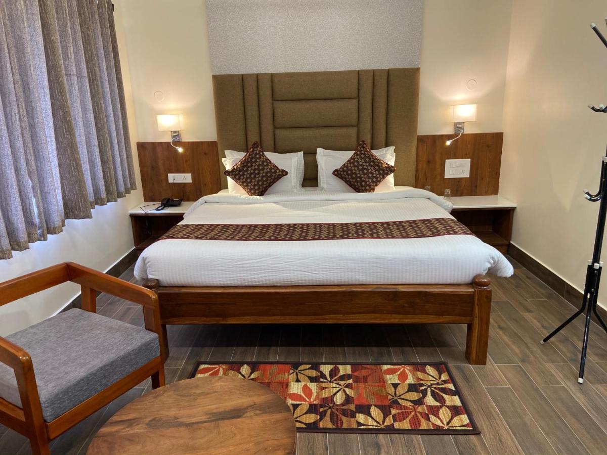 Le Shiv Executive Suite Theni Exterior foto