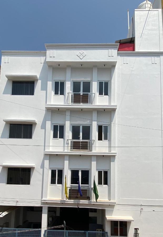 Le Shiv Executive Suite Theni Exterior foto